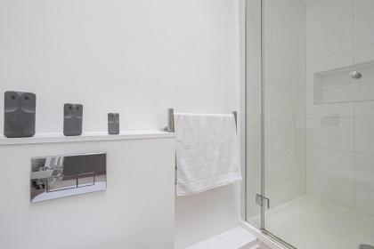 Spacious and Comfy 4 Bedroom House near Oxford Street and marble Arch - image 5