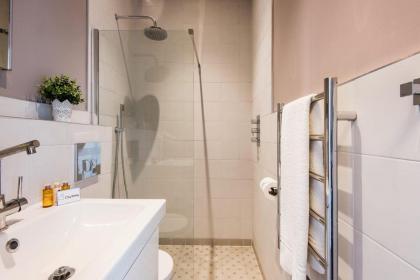 The Cleveland Arms II - image 21