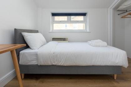 Spaciously renovated 2BD Flat - Camden - image 15