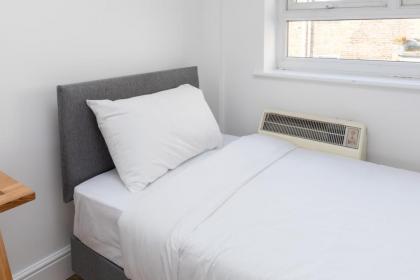Spaciously renovated 2BD Flat - Camden - image 19