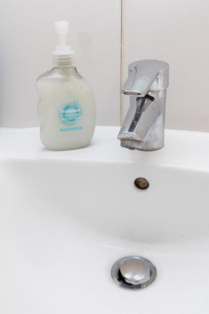 Spaciously renovated 2BD Flat - Camden - image 3