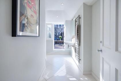 Arcore Premium Apartments Craven Street - image 20