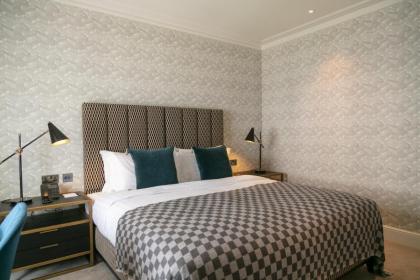 The City of London Club - image 24