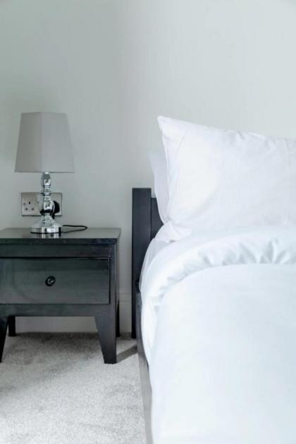 Bright & Cosy 2BD by the Canal! - Limehouse - image 11