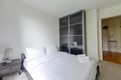Bright & Cosy 2BD by the Canal! - Limehouse - image 12