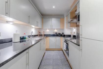 Bright & Cosy 2BD by the Canal! - Limehouse - image 7