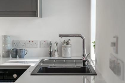 Chelsea London - Lovely Studio Apartment - image 22