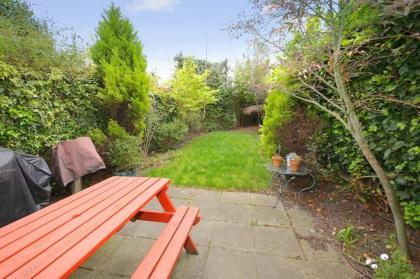 Beautiful Home in Camden with Garden - image 13