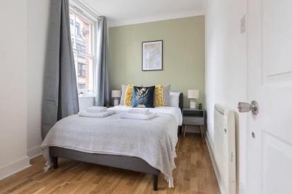 The Spitalfields Collection - image 8
