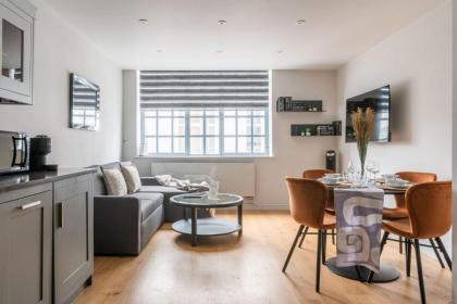 Chic 2BR Apartment in Stunning Farringdon