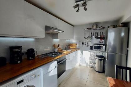 Central Apartment Kings Cross 6 mins walk - image 13