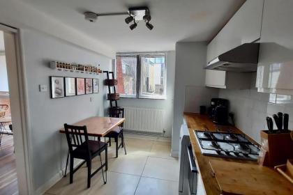 Central Apartment Kings Cross 6 mins walk - image 6