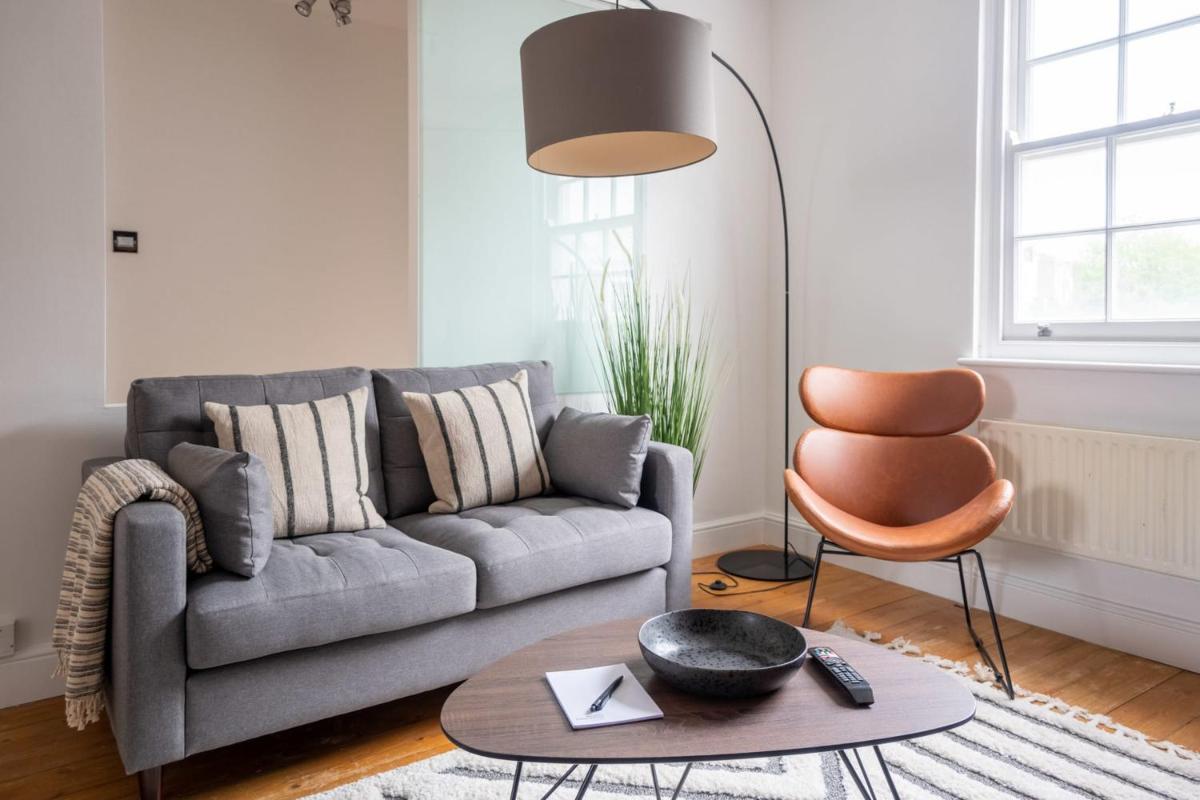 Stylish Kings-Cross Maisonette - main image