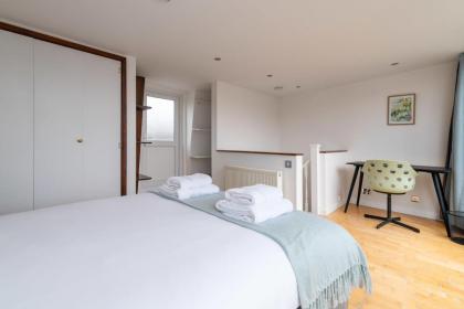 Stylish Kings-Cross Maisonette - image 15