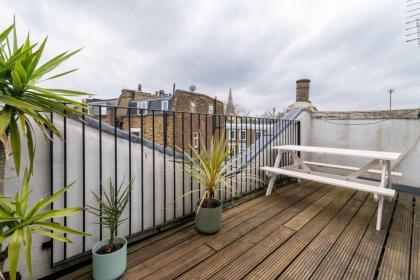 Stylish Kings-Cross Maisonette - image 4