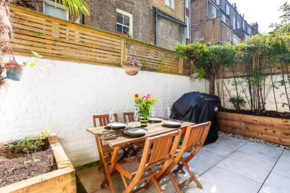 Luxurious Victorian Home - image 25