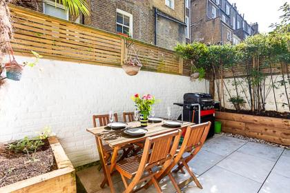 Luxurious Victorian Home - image 26