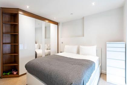 Gorgeous Westminster Flat - image 23