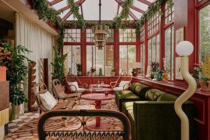 Ember Locke Kensington - image 24