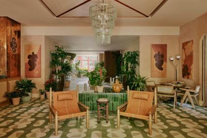 Ember Locke Kensington - image 29