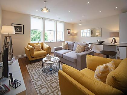 Kensington High Street One Bed