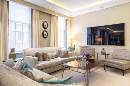 Comfortable four bedroom flat