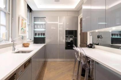 Comfortable four bedroom flat - image 5