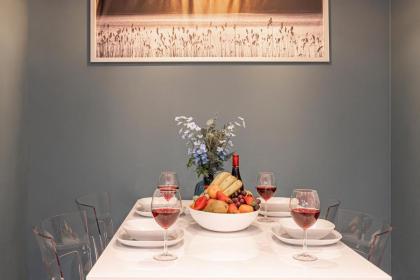 Shopping Stop Mayfair Selfridges - image 21