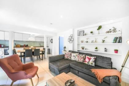 Spacious 2 bedroom Apartment in Camden London