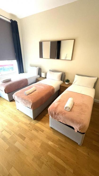 Camden Rooms - image 17