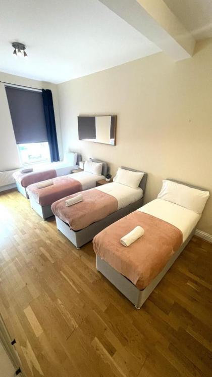 Camden Rooms - image 18