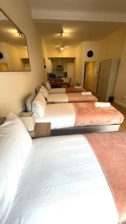 Camden Rooms - image 19