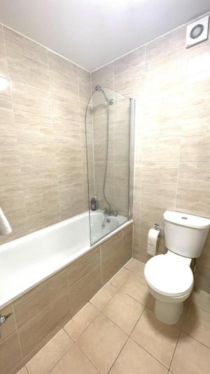 Camden Rooms - image 26