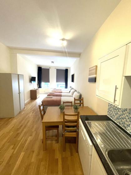 Camden Rooms - image 3