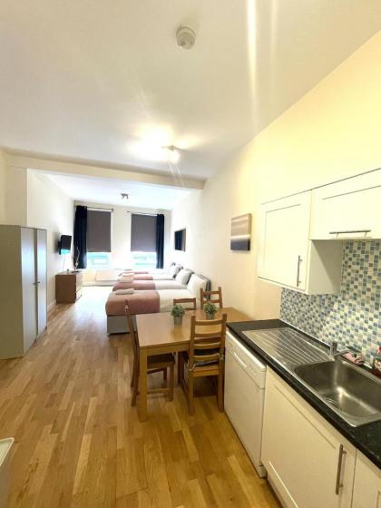 Camden Rooms - image 6