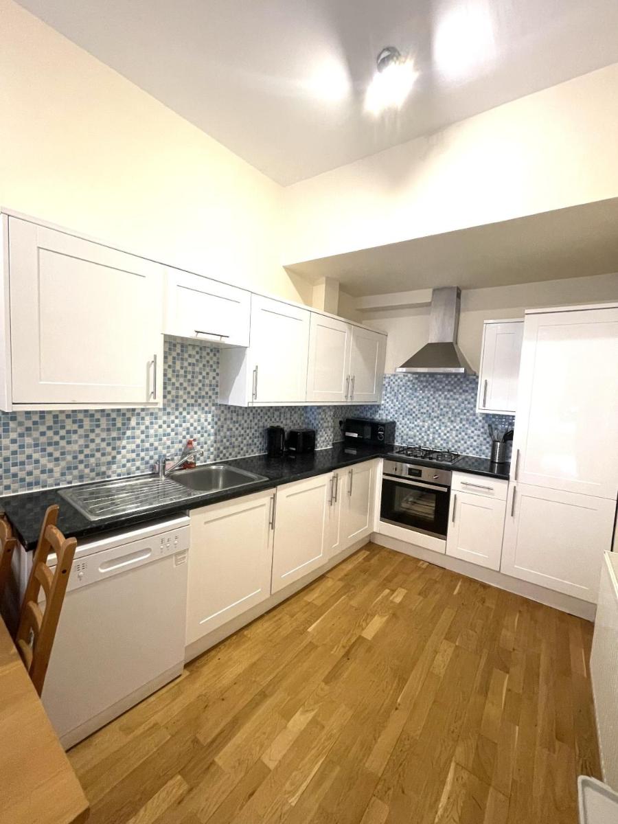 Camden Rooms - image 7
