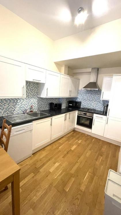 Camden Rooms - image 8