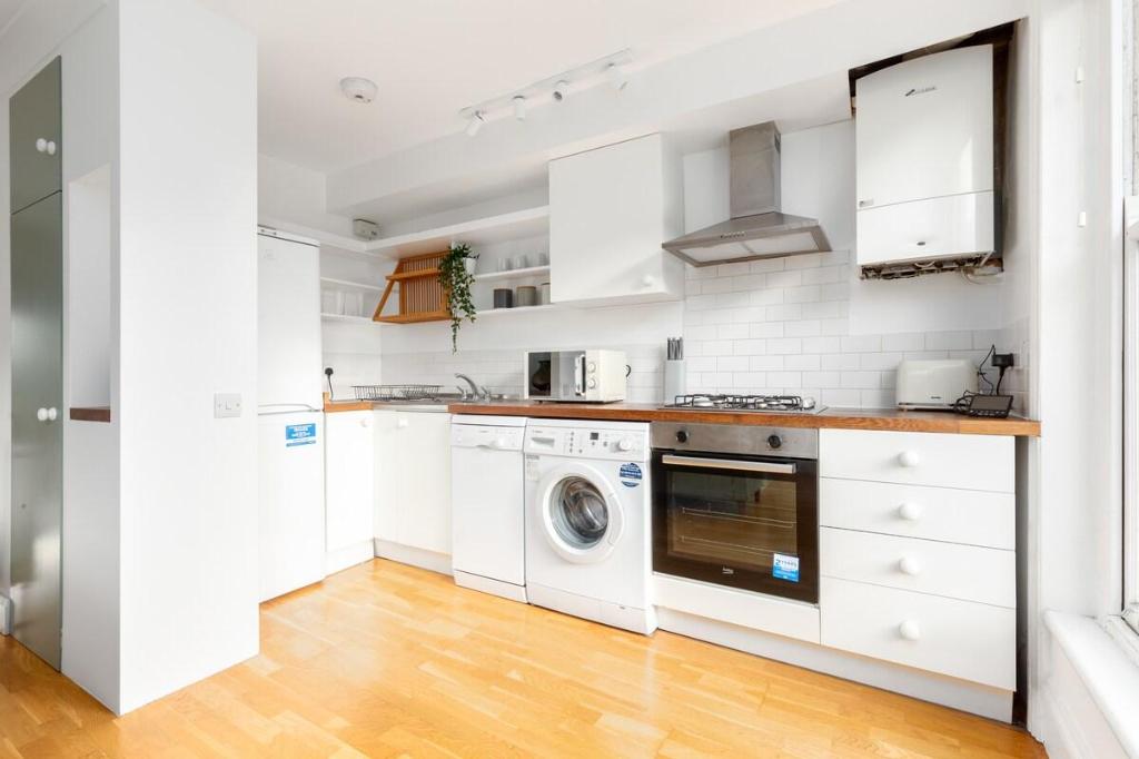 The Belsize Park Collection - image 6