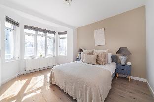 The Neasden Villas - image 3