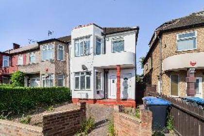 The Neasden Villas - image 5