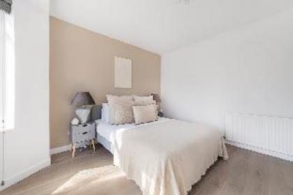 The Neasden Villas - image 6