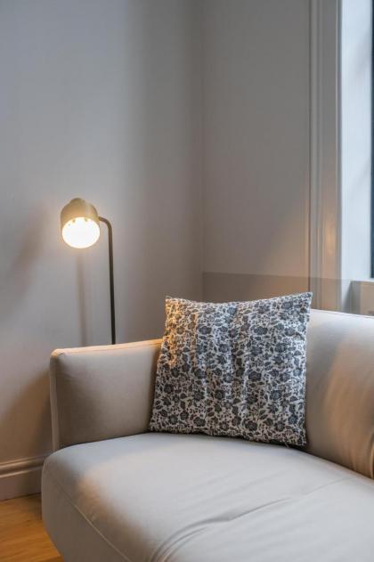 Trendy London Home GS1 - image 13