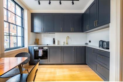 Trendy London Home GS1 - image 16