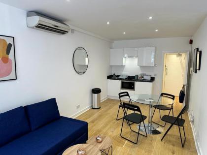 New 2A Soho Studios by Indigo Flats Sleeps 4