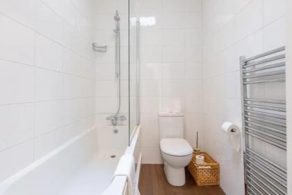 Charming & Central 2BD Flat - Islington - image 27