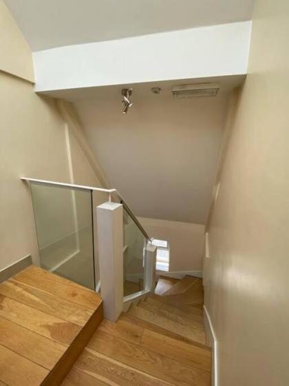 Studio to let in Covent Garden with kitchen - image 5