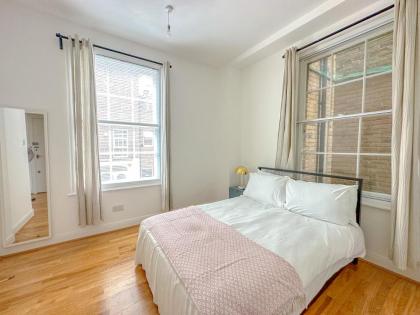 Gower street residences - image 16