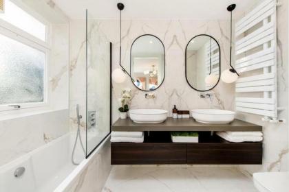 Ultra Luxury Central London 3Bed Apartment - image 8