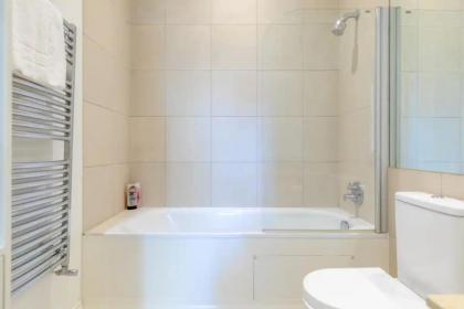Chic 2BD Flat - 5 Minutes from Marylebone - image 14