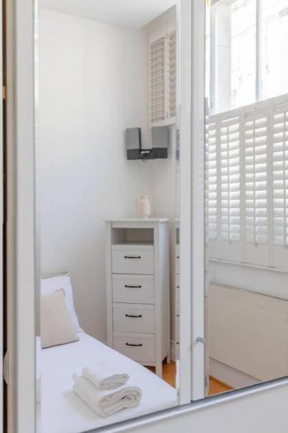 Chic 2BD Flat - 5 Minutes from Marylebone - image 20